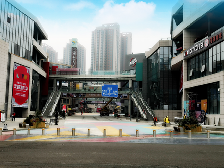 成都华熙艺术村使用彩神升降柱 成都华熙艺术村使用彩神升降柱