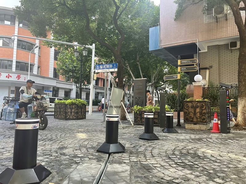 彩神平移式阻车柱 彩神平移式阻车柱